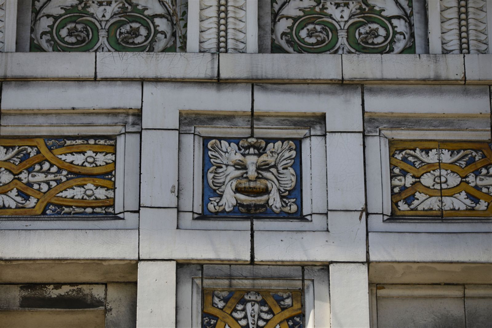 A Closer Look: The once-splendid Beaux-Arts Broadway Theatre